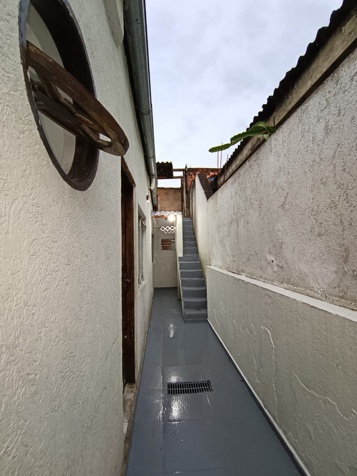 Casa de 2 quartos com quintal no Jardim Tietê