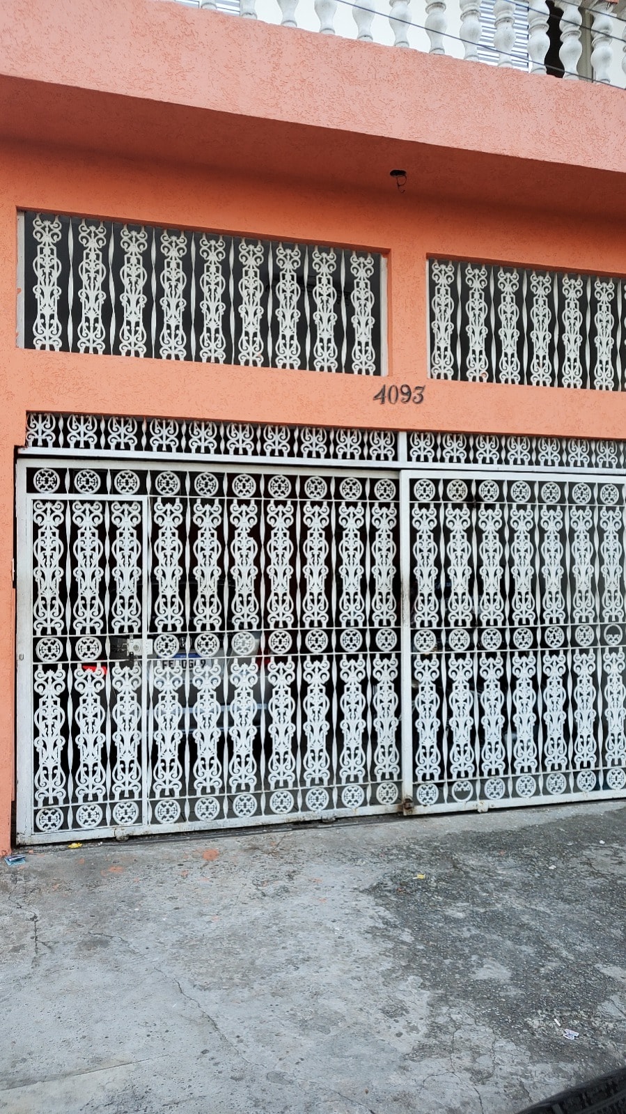 Casa de 2 quartos e 2 banheiros na Vila Bancária